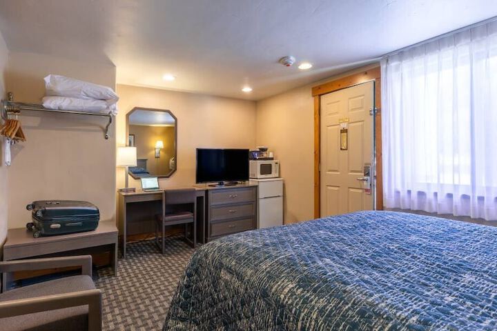 Rabbit Ears Motel