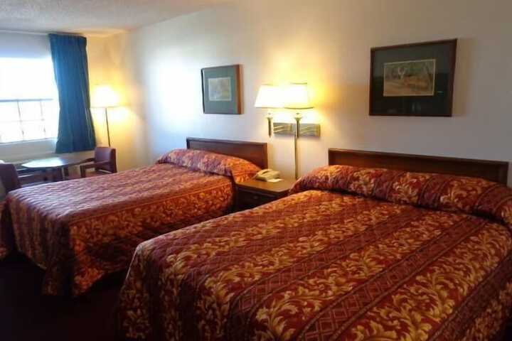 Windcrest Inn and Suites