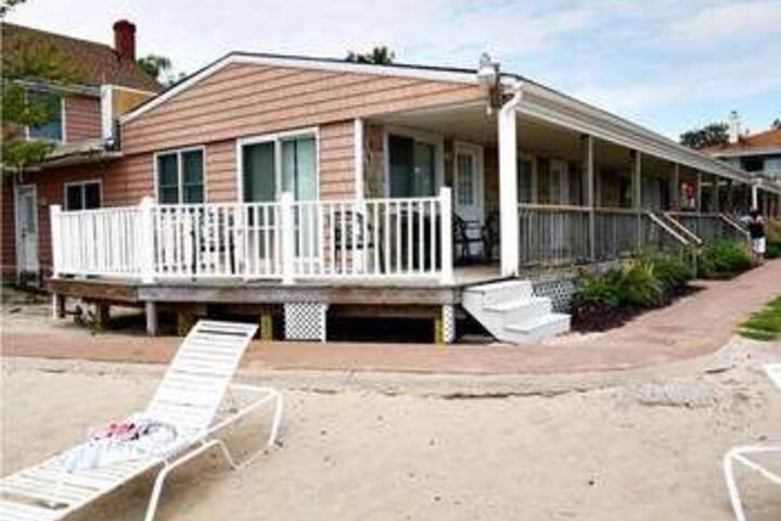 Jamesport Bay Suites