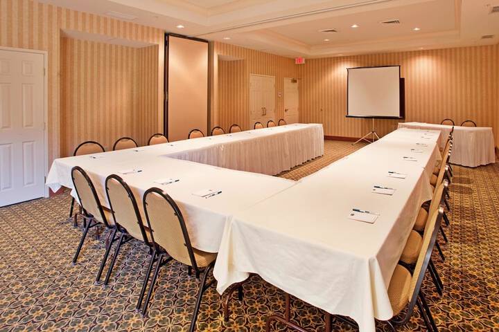 Staybridge Suites OFallon Chesterfield by IHG