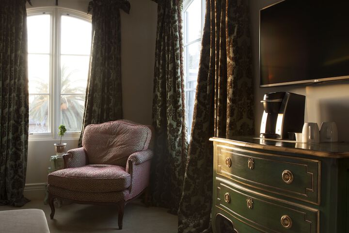 Room 21 of 36