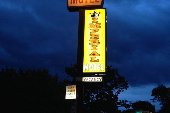 Imperial Motel