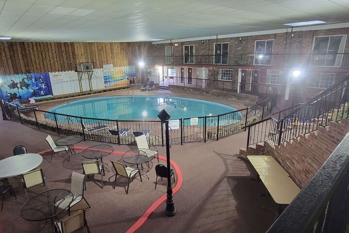 Ramada by Wyndham Mountain Home