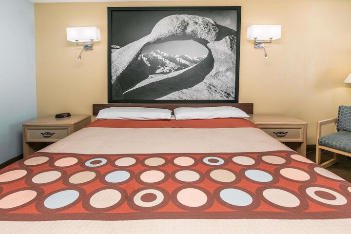 Room 26 of 30