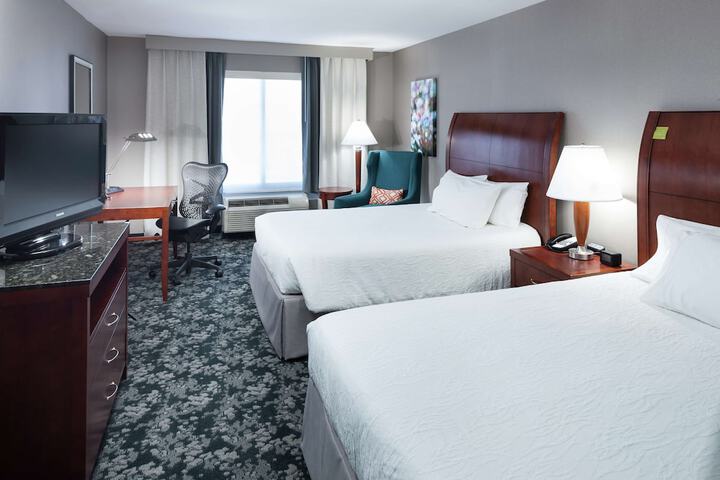 Hilton Garden Inn Naperville / Warrenville