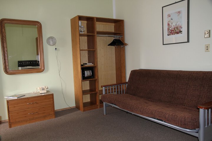 Room 24 of 54
