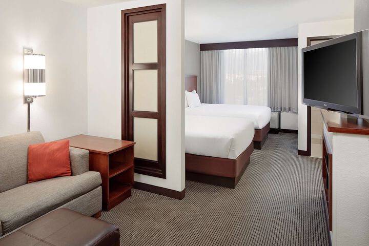 Hyatt Place Ontario / Rancho Cucamonga