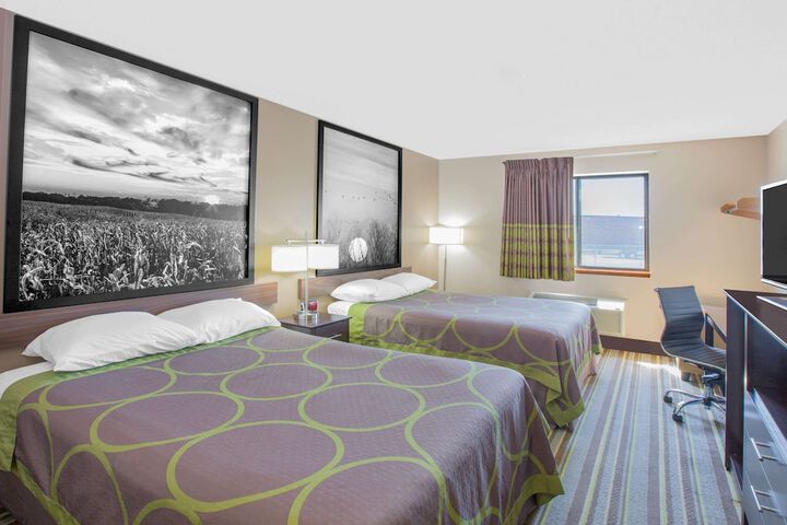 Room 9 of 20