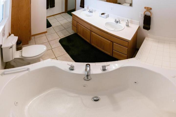 Suite 2 Lynn View Lodge