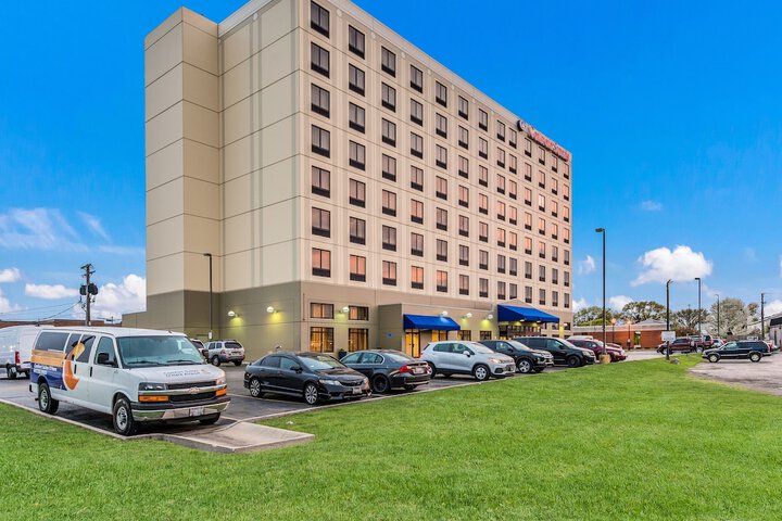 Hotel 2 of 63