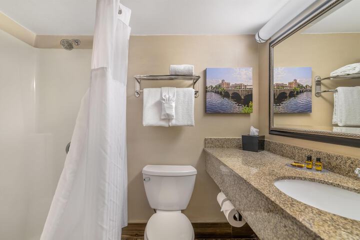 Best Western Plus Waltham Boston