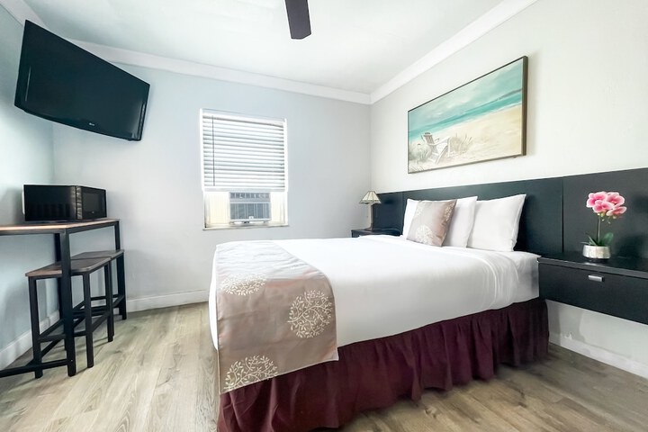 Room 8 of 26