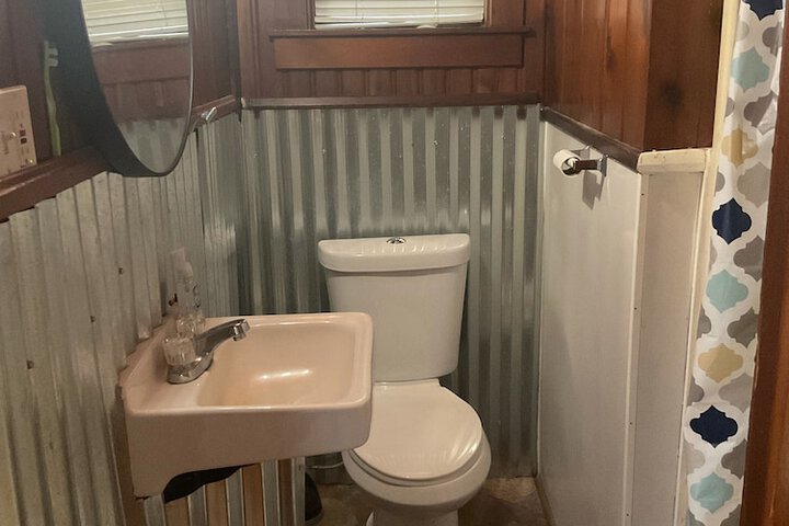 Room 7 of 25