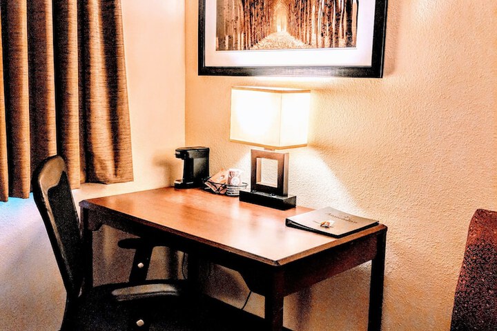 Room 21 of 44