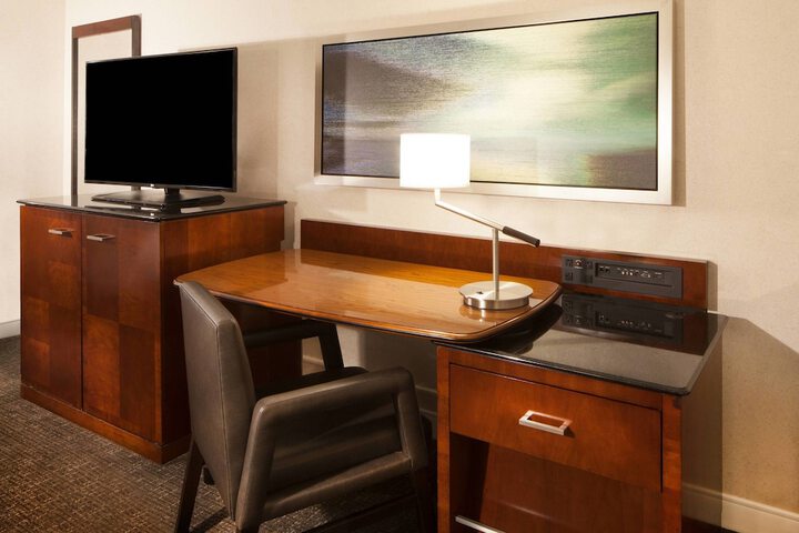 Room 16 of 53