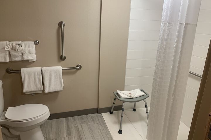 Room 22 of 48