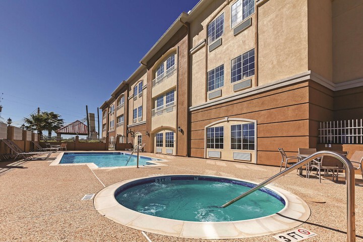 Pool 9 of 54