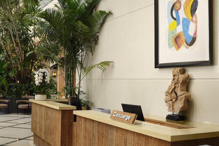 Signia by Hilton Diplomat Beach Resort