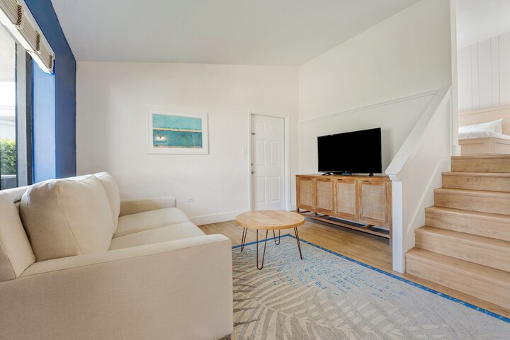 Room 45 of 77
