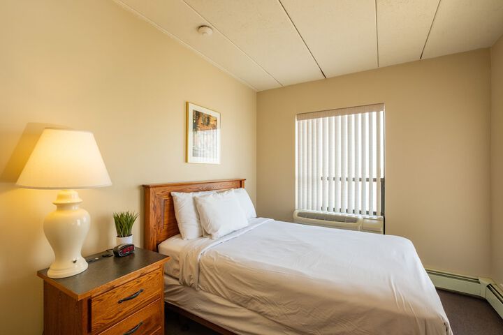 Room 10 of 29