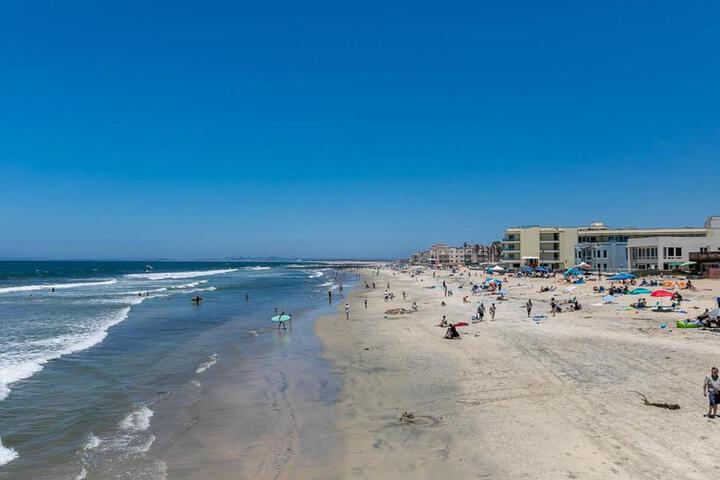 Ocean View 3 Bedrooms Condo just steps from the park, pier & water!