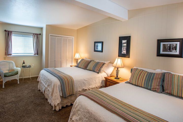 Room 12 of 27