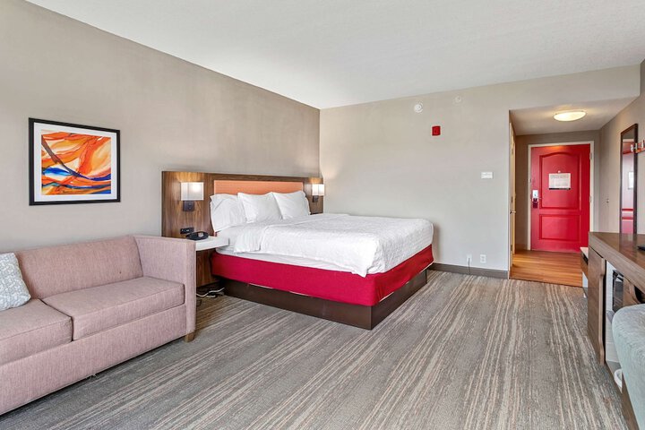 Room 27 of 70