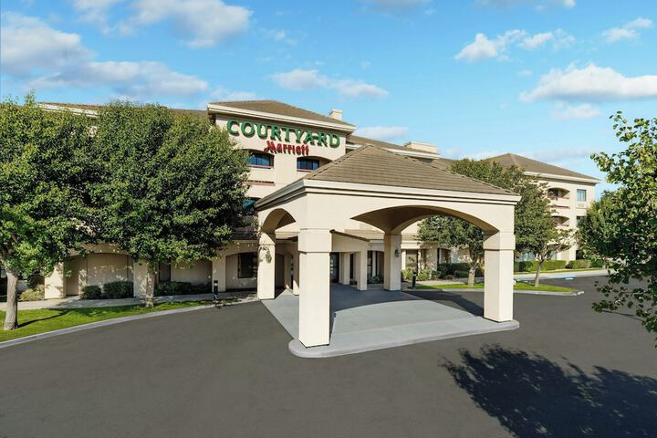 Courtyard by Marriott Salinas Monterey