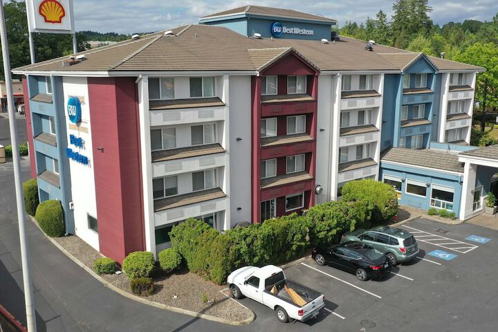 Best Western Lake Oswego / Portland Hotel & Suites