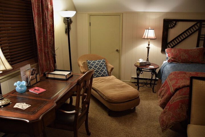 Room 19 of 29