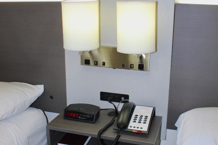 Room 5 of 25