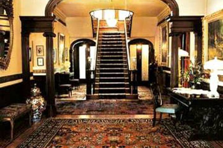 Sheppard Mansion Bed & Breakfast
