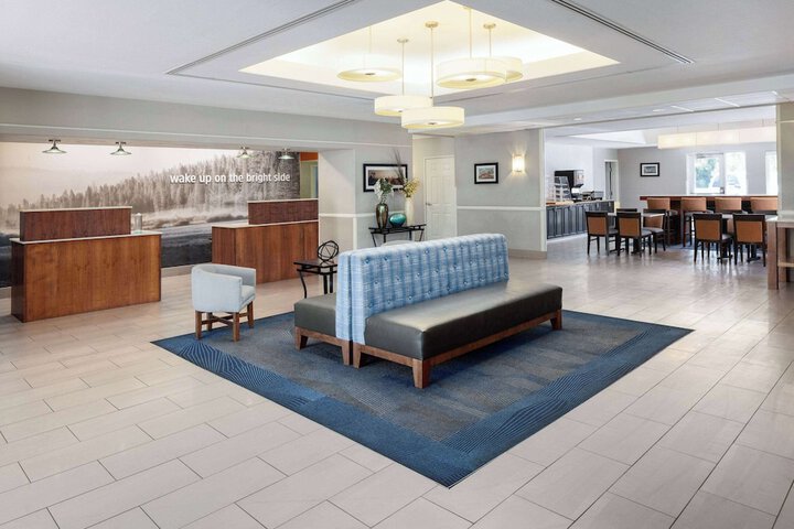 Hotel Interior 10 of 35