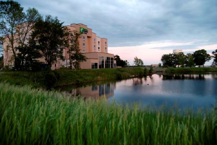 Hotel 2 of 85