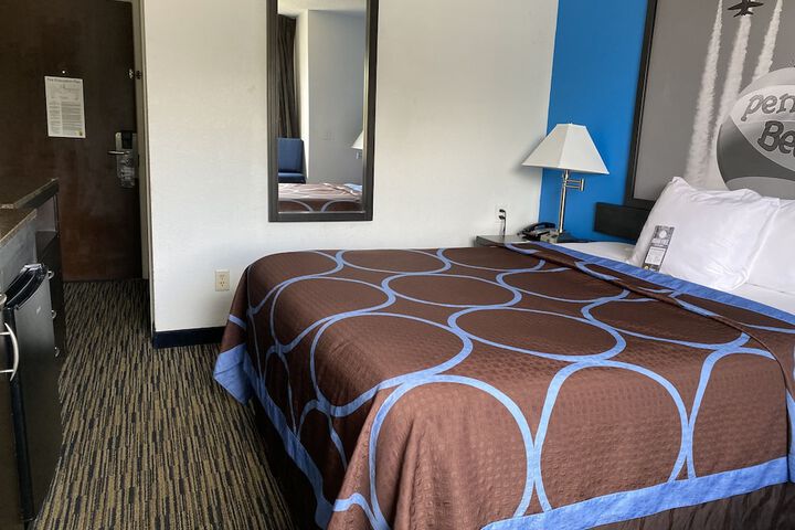 Room 23 of 30