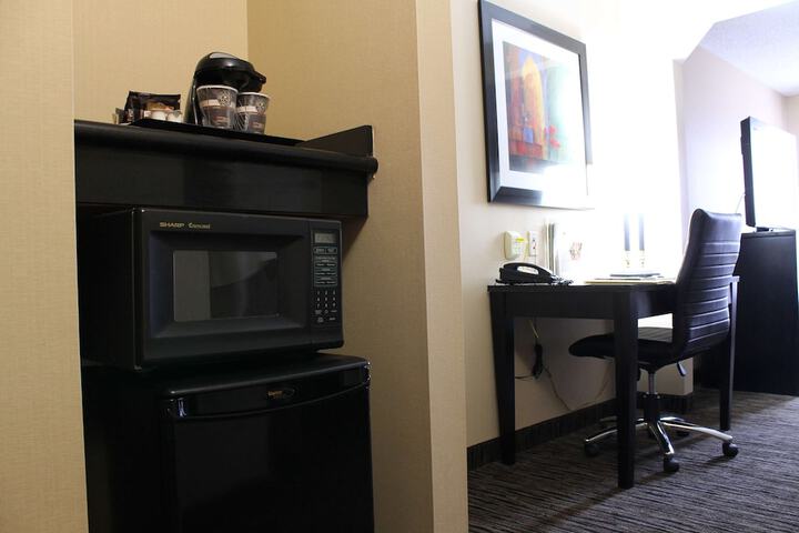 Room 6 of 33
