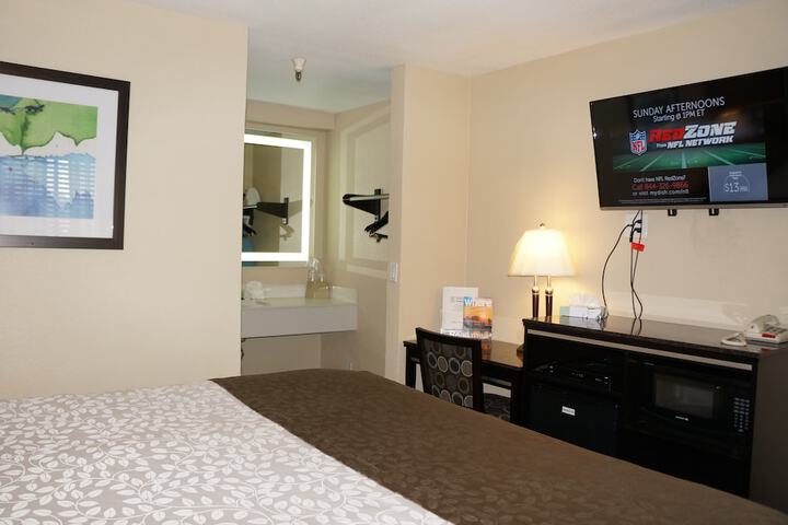 Room 15 of 23