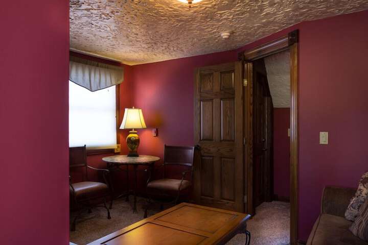 Room 30 of 92