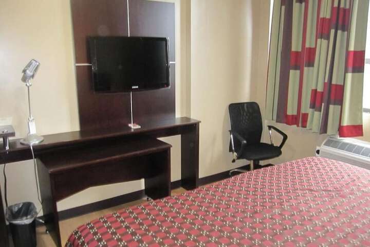Room 29 of 40