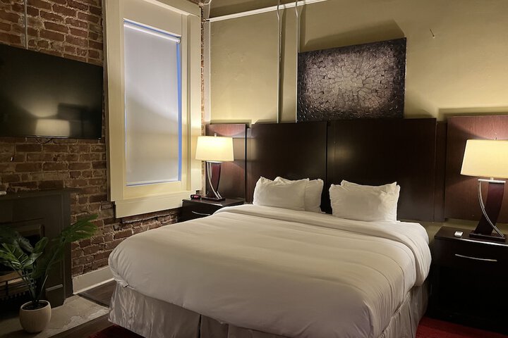Room 6 of 20