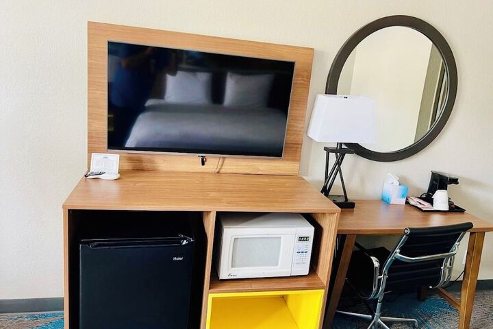 Room 14 of 23