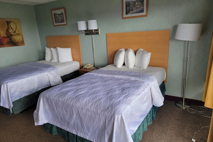 Room 10 of 21