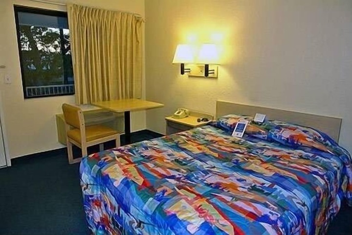 Room 31 of 32