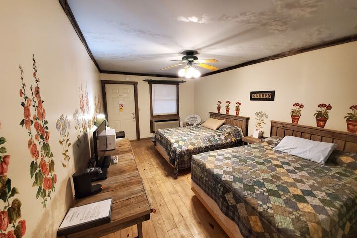 Room 33 of 55