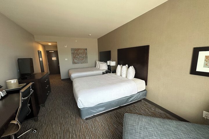 Room 21 of 49
