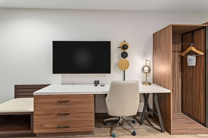 Room 40 of 62