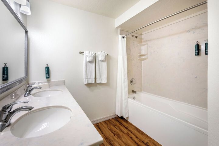 Room 14 of 20