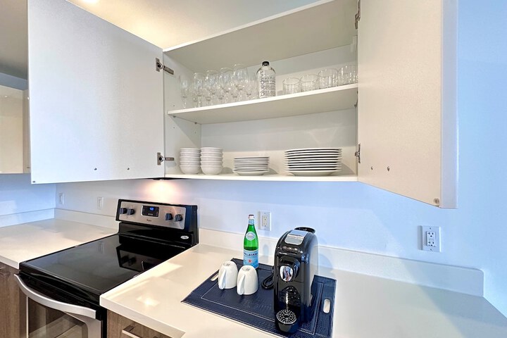 Bay Breeze Premium Apartments by Eskape Collection