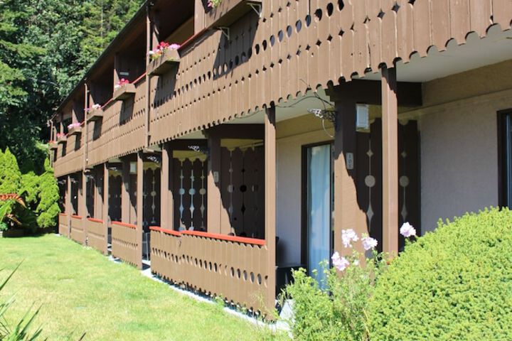 Hotel 17 of 145