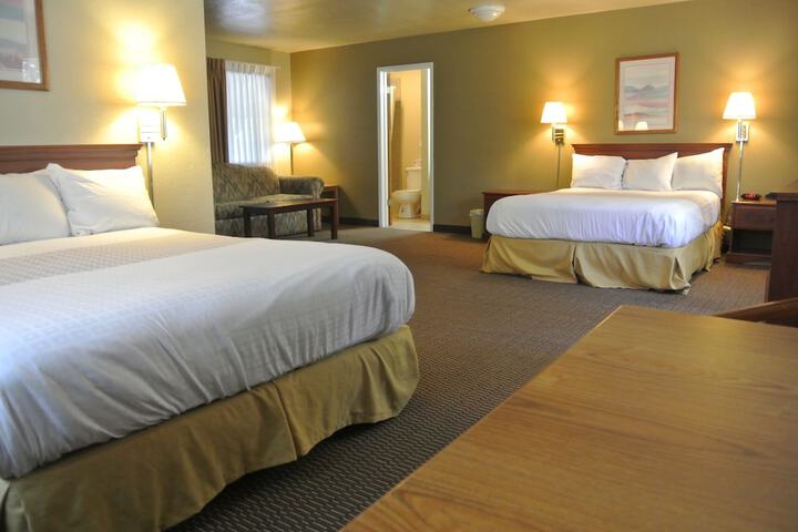 Vino Inn & Suites